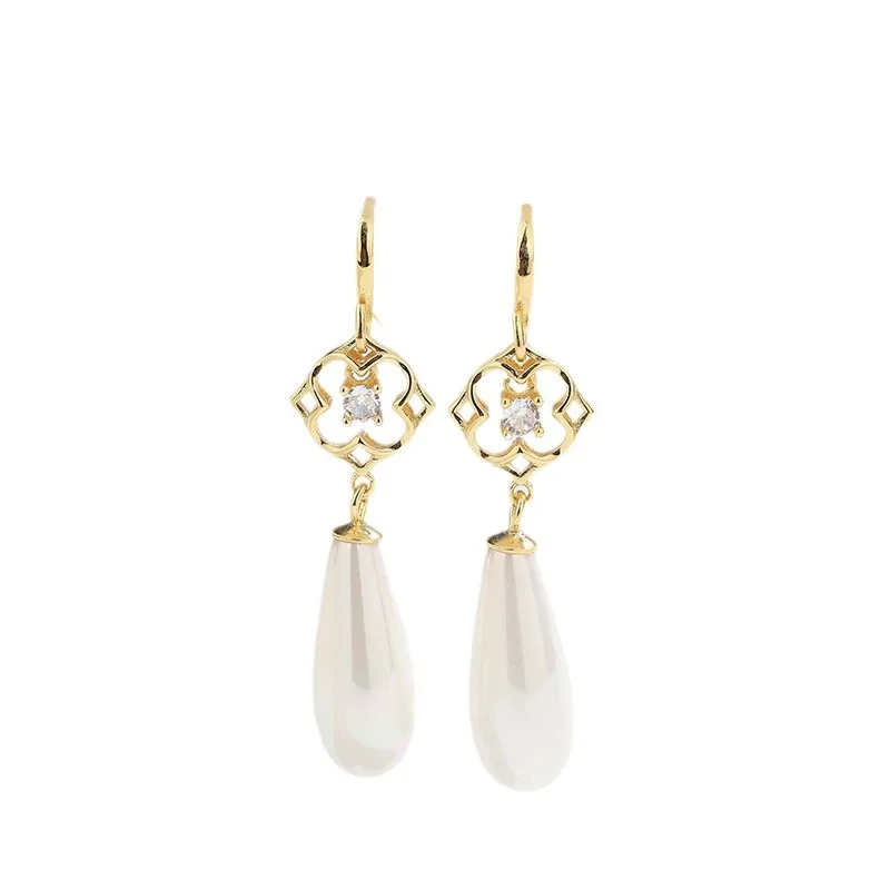 2024 New products Palace retro style 925 silver pearl ear hook 18k gold earrings with cheongsam diamond earrings elegant