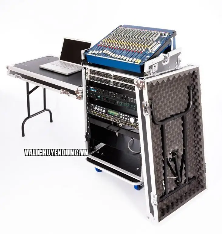 New Design Aluminum Case to Carry Media Mixer or Speakers Shockproof Case Carring Rolling Case