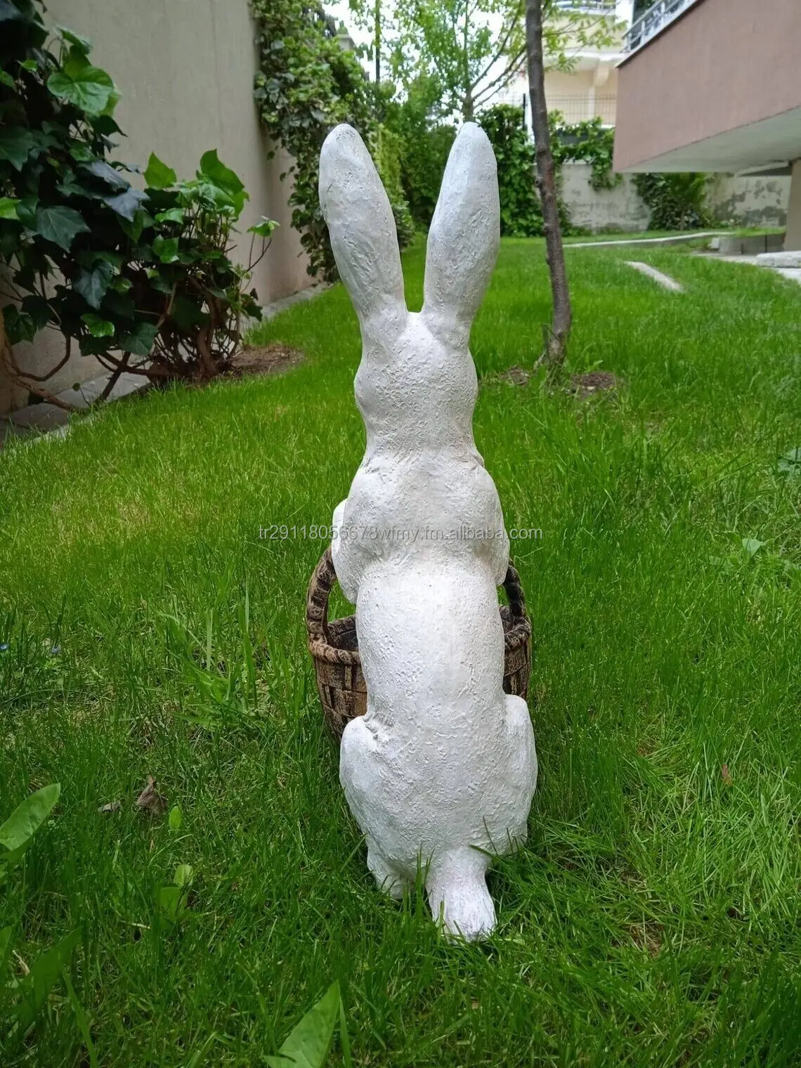 Cute White Rabbit Holding a Basket Resin Sculpture outdoor garden statues balcony terrace modern home decoration kitchen decor