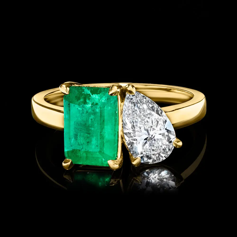 Emerald and Pear-Shaped Lab-Grown Diamond 14K Yellow Gold Toi et Moi Ring | A Beautiful Symbol of Unity and Timeless Elegance