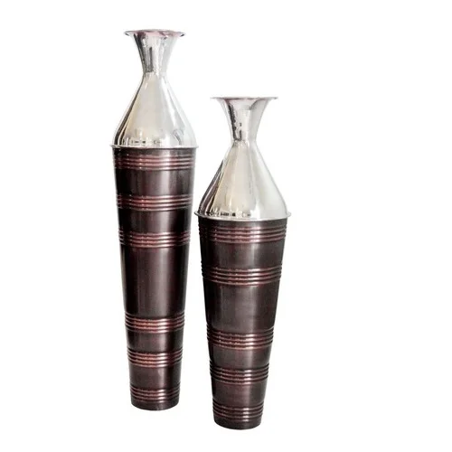 Exclusive Design Aluminum Two Tone Finished Flower Vase Vertical Decoration Classic Style Metal Vases at Lowest Price