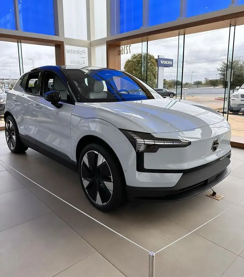 Hot Sale  2024  Vol_voo EX_30   Model , Highly Equipped Electric Cars