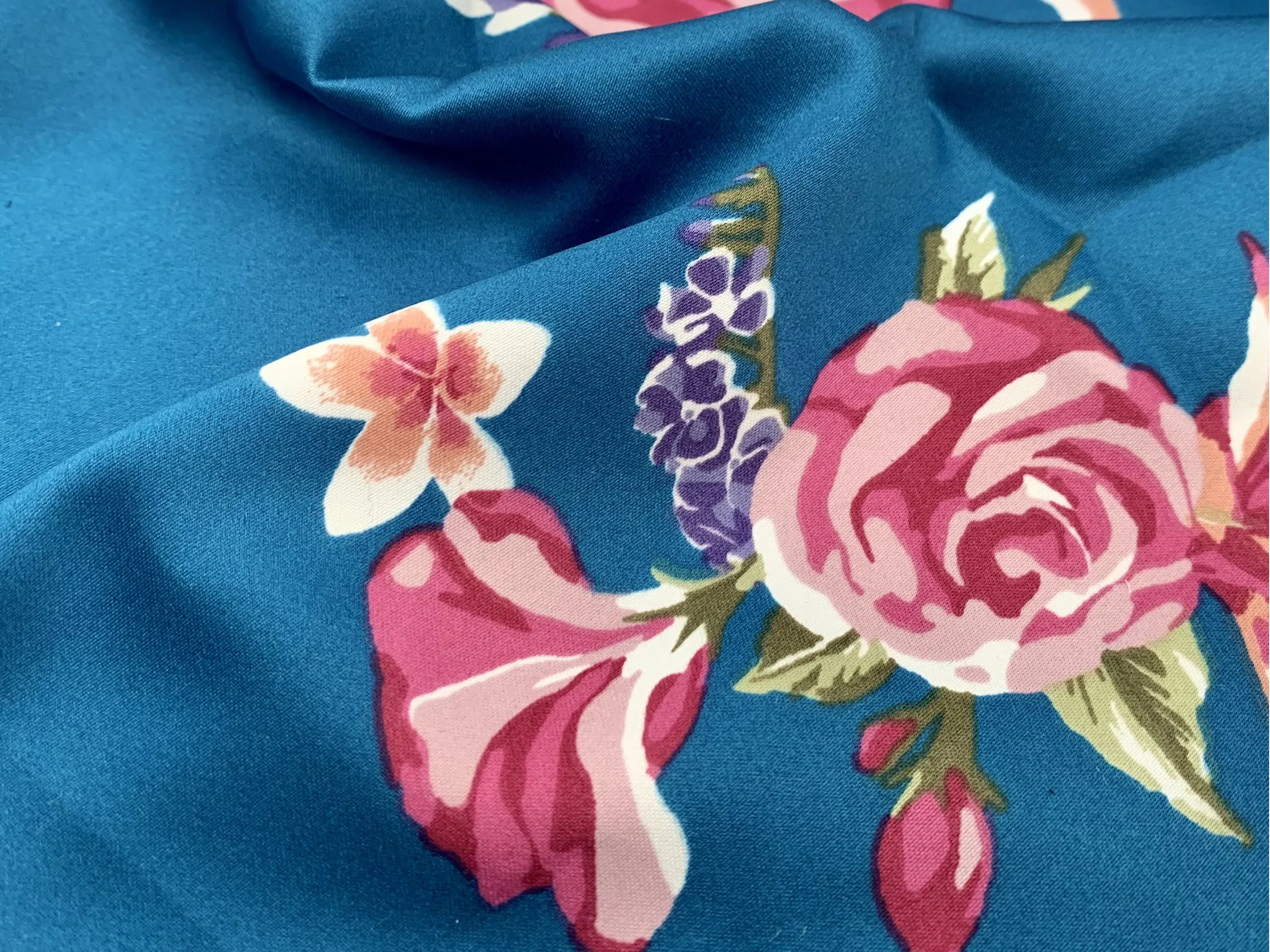 2022 New Arrival Woven Matte Twisted Satin Fabric 100% Polyester Fabric Printed Custom