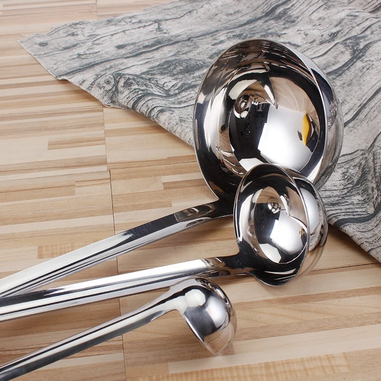 Factory High Quality Long Handle Soup Ladle Kitchen Accessories Tool Serving Spoon