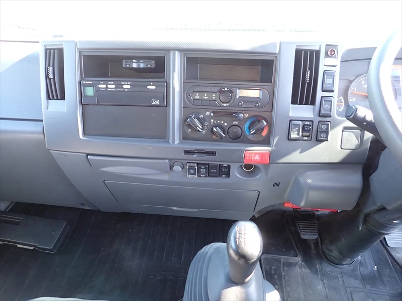 Japan Wholesale Second Hand Used Truck ISUZU ELF Wing Van