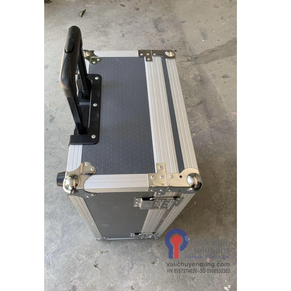 Wholesale Fantastic Trunk Ultility Flight Case with Trolleys and Wheels Customize Design Made In Vietnam