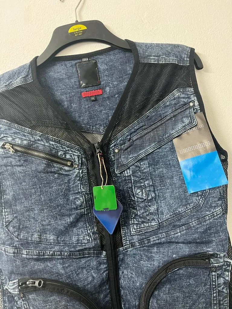 High Quality New Outdoor Classic Winter Down Vest Lightweight Casual Slim Mens Vest From Bangladesh