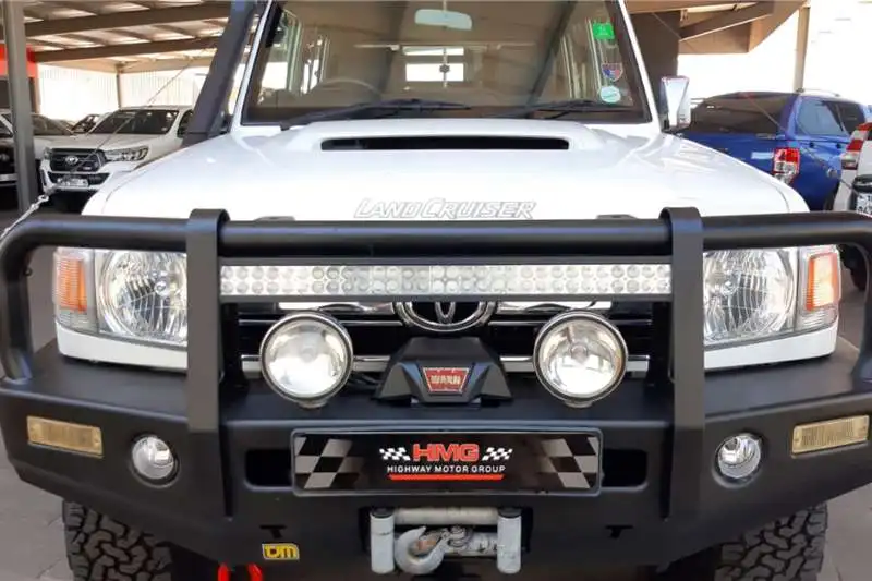 FAIRLY Used toyota Land Cruiser Double Cabin Pickup Best Seller Car Used left hand drive and right hand drive