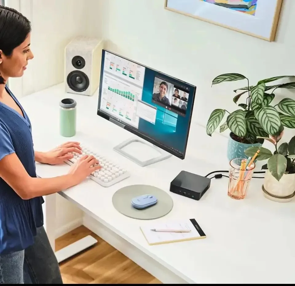 Intel Mini PC NUC12WSKI50Z00 Youth Edition Wall Street CanyonThin Model  i5-1240P CPU   M.2 SSD Thunderbolt 4 Cores 12 DDR4