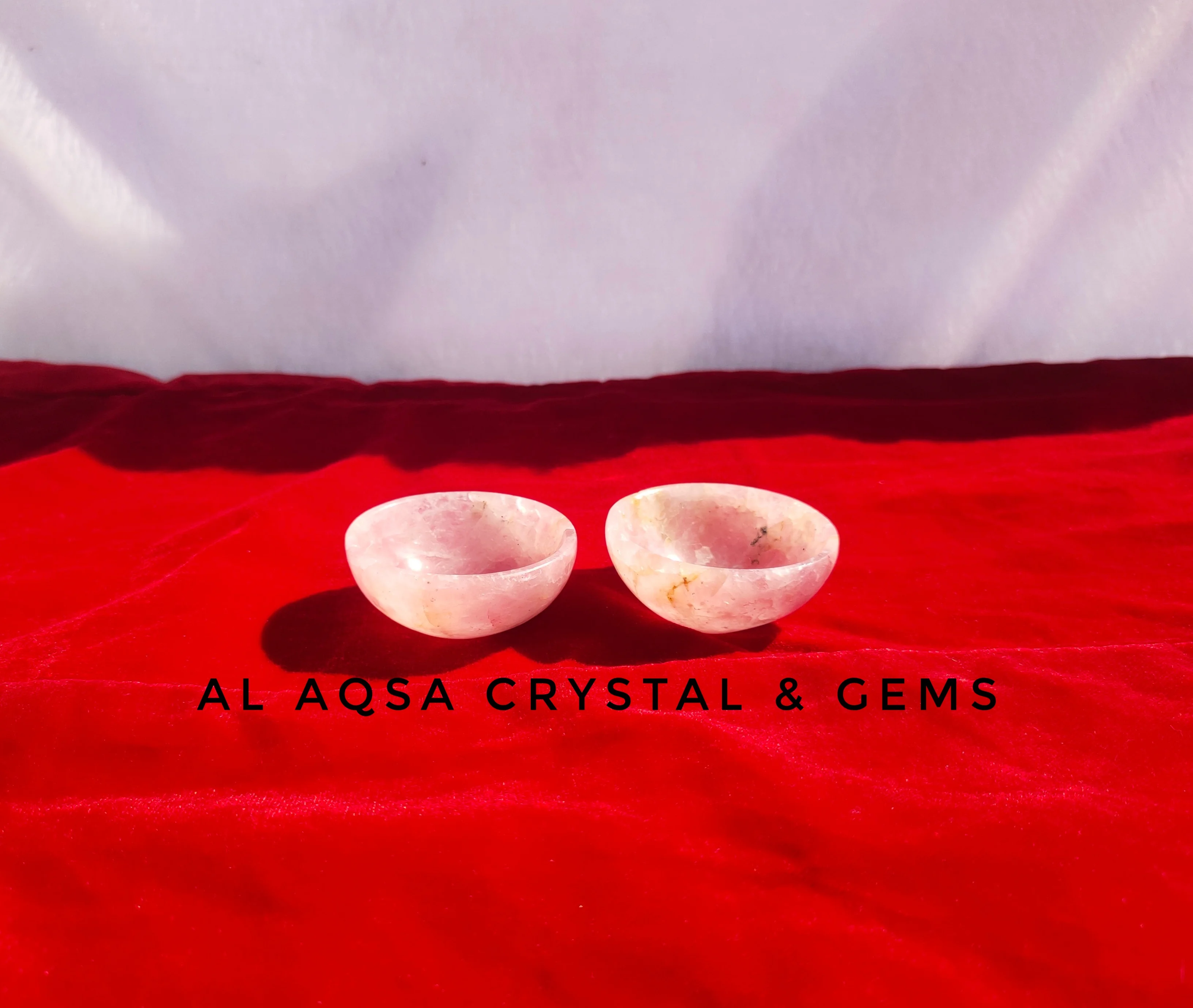 Natural beautiful semi precious pink rose quartz healing crystals bowls for home or table decoration or decoration gifts