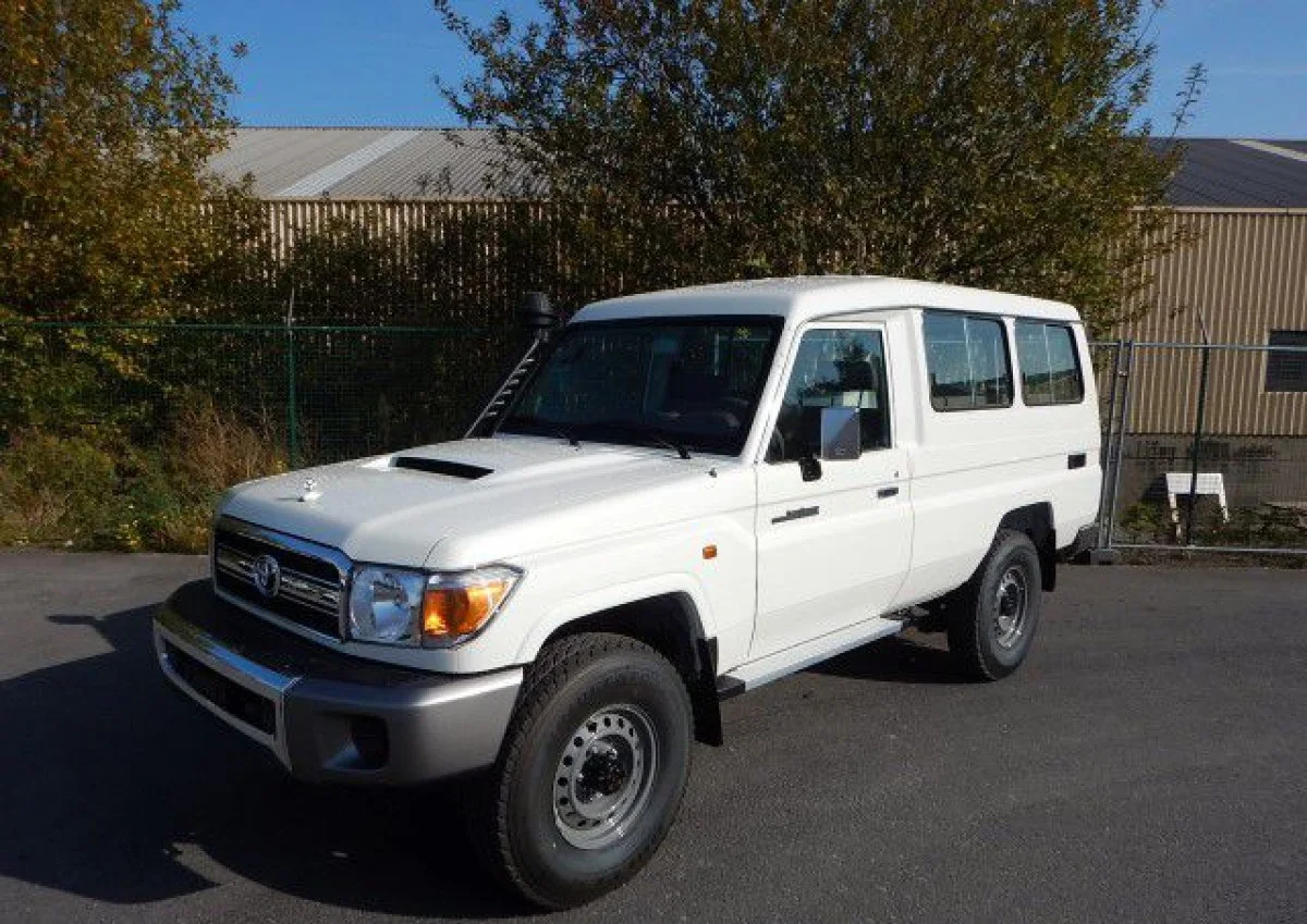 Б/у Toyotas приземляется Cruiser 78 VDJ78L Хардтоп 9 мест 2022 модель 100% отлично работает безаварийно 