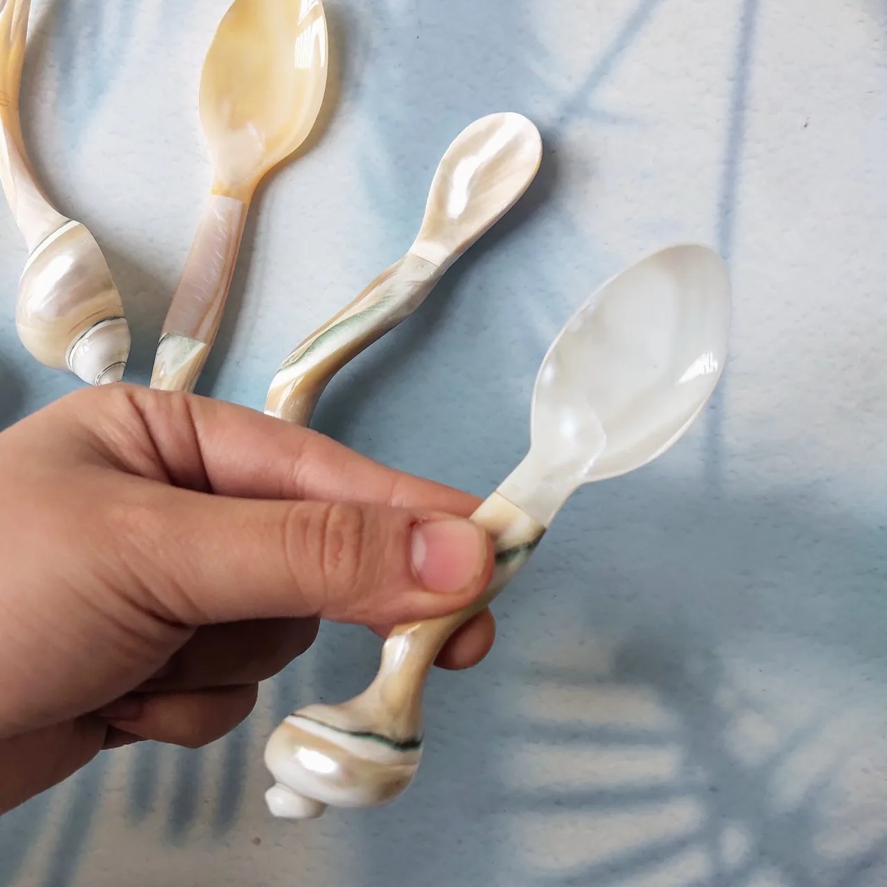 Customized Logo Factory Manufacturer Snail Handle Mother Of Pearl Spoon, Caviar Spoon Serving High Quality By Vitrapro