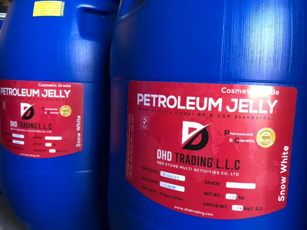 WHITE PETROLEUM JELLY 175 KG IRON & PE DRUM
