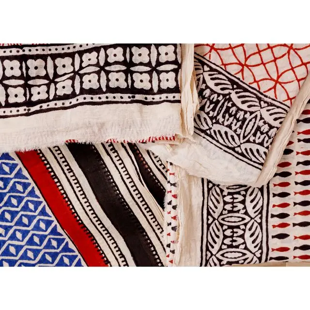 Hand Block Printed Pario Gaiter Sarongs Beach Cover Up Women Head Scarves Size 72x44 Inches Wholesale And Low Price Bagru Print