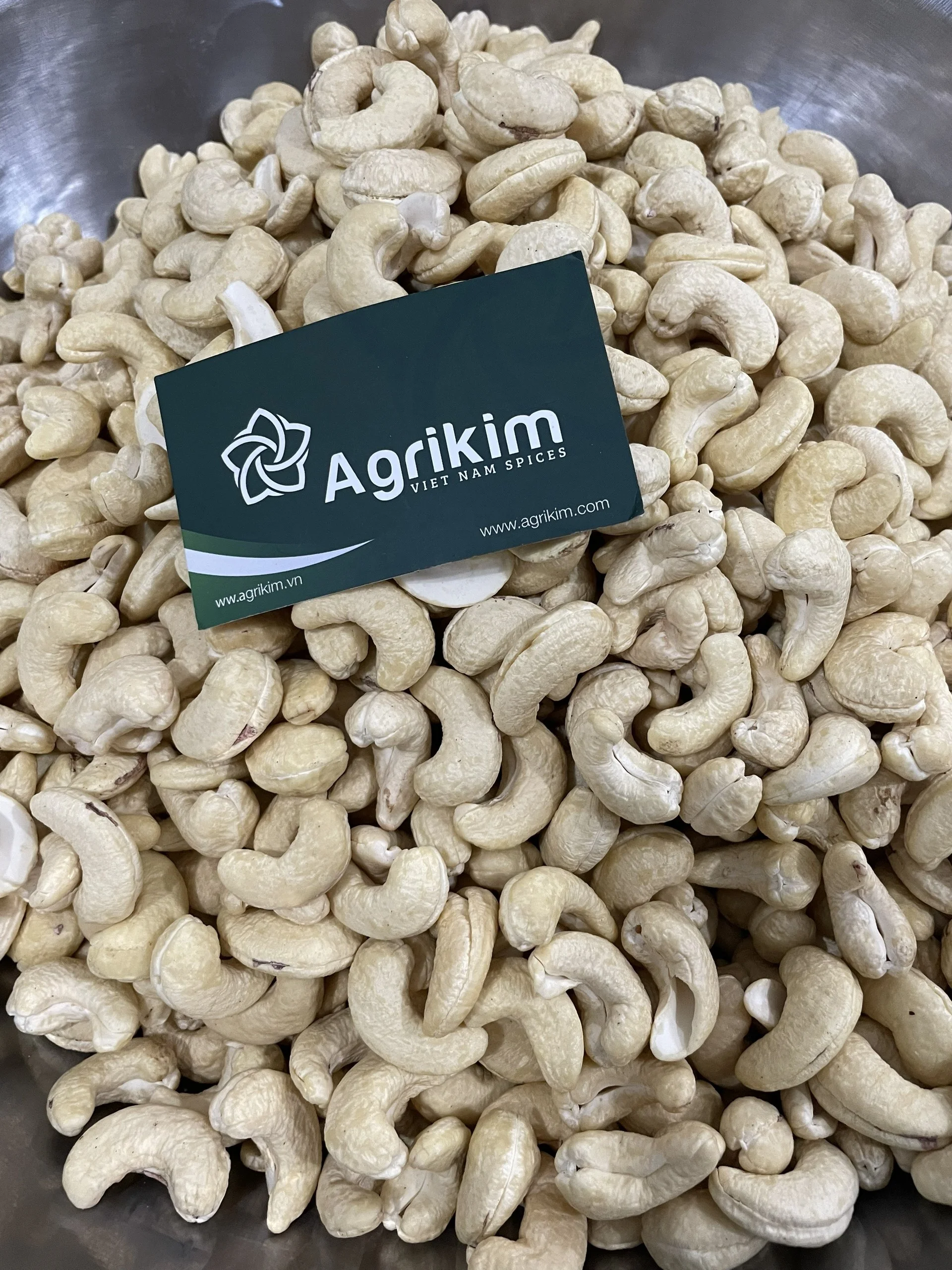 [Special deal] best Cashew Nut - Special Discount For Cashew Kernel Raw Cashew Nuts From Reliable Vietnam Supplier  +84363565928