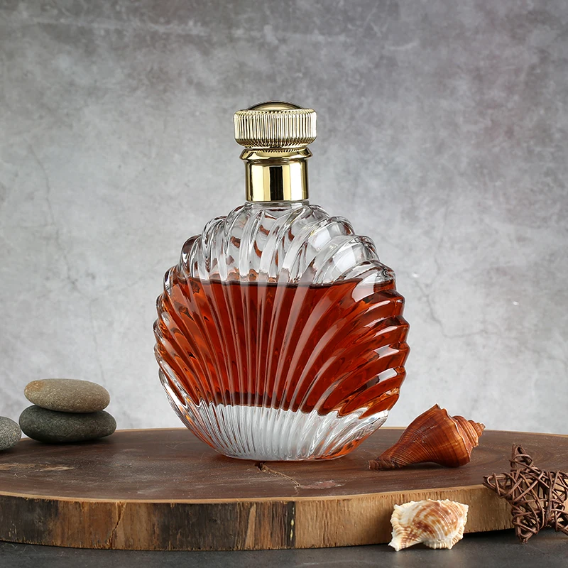 High-End Flat Fancy 700ml Liquor Bottle Brandy Xo Wine Bottle Wit Glass Corks