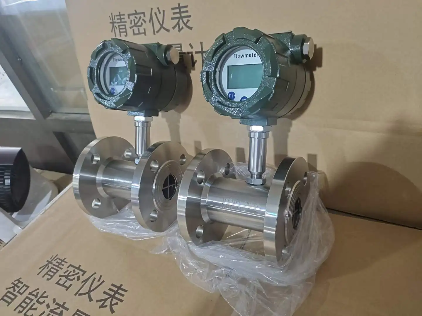 24VDC 2 Inch Tri-clamp Temperature Meter Sensor Turbine Flowmeter Diesel Fuel Counter Liquid Flow Meter for Chemical Industry