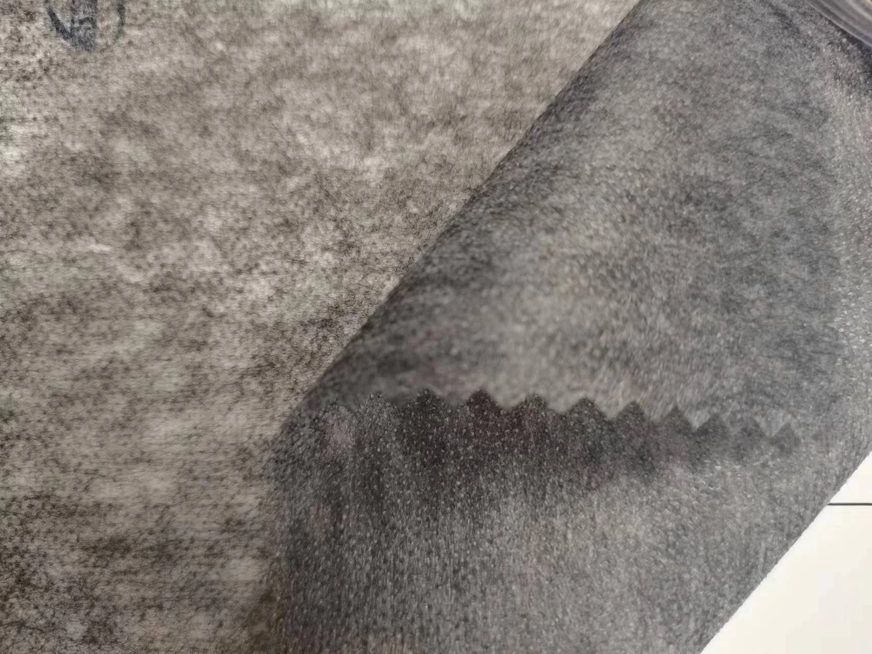 New premium quality OEM 28G Recycled 100%polyester nonwoven fusing interlining PA Micro double dot