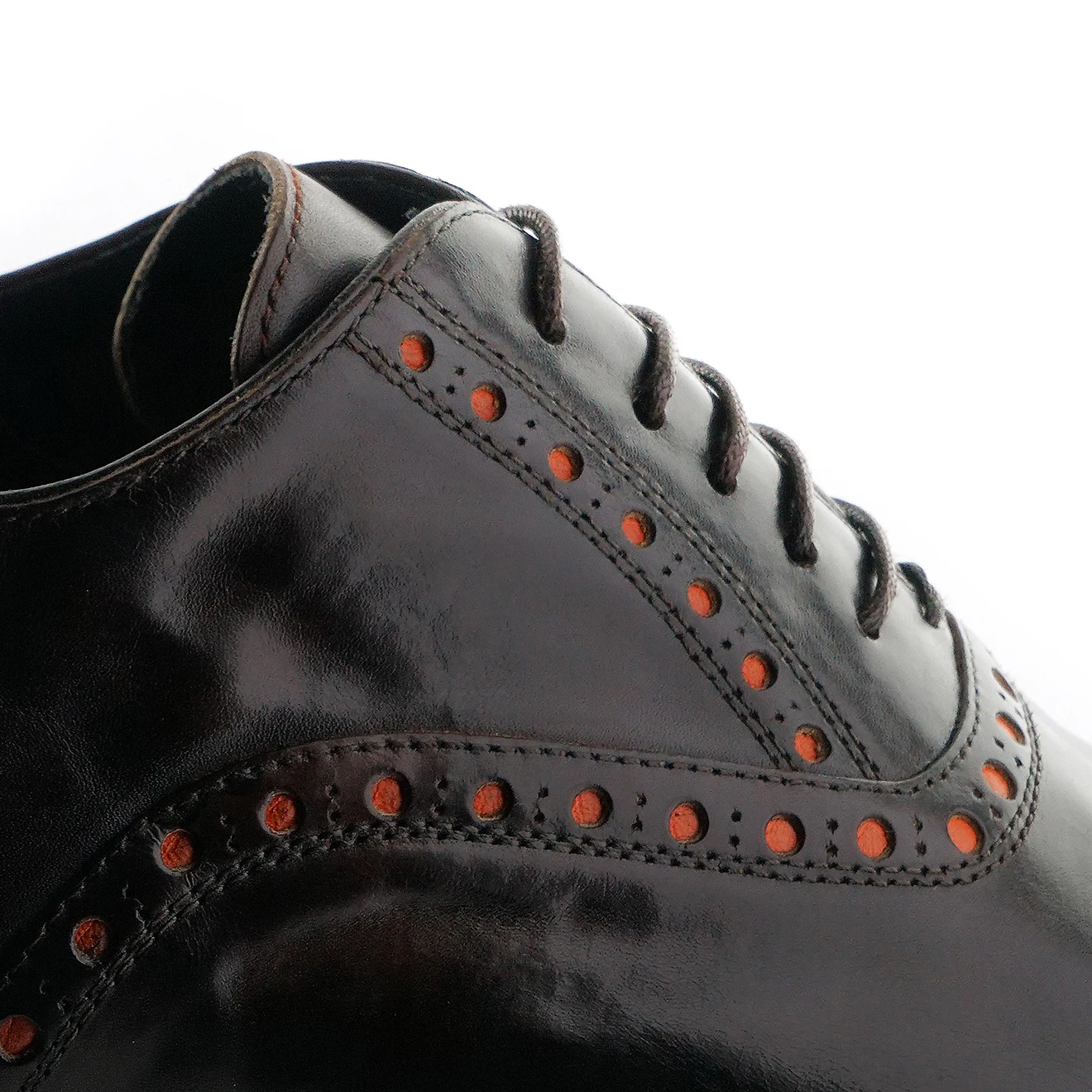 HIGH QUALITY MAN CLASSIC SHOES  DARK BROWN LEATHER, ORANGE BICOLOR LACES, COMFORTABLE MADE IN ITALY