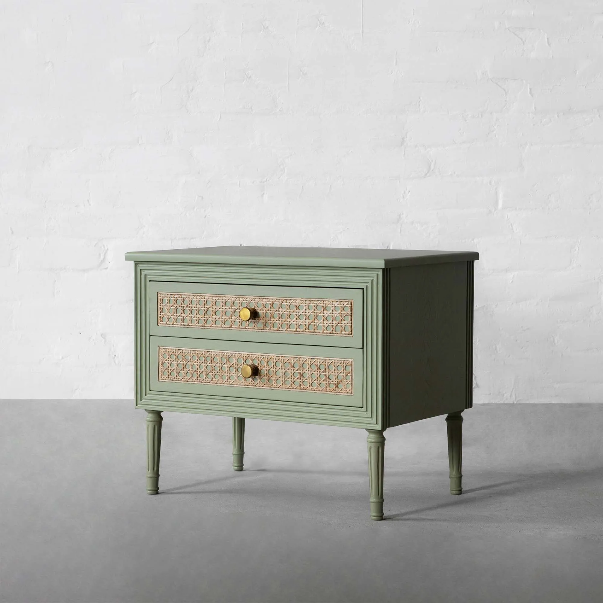 Kusum Art Customizable Solid Wood and Iron Cabinet for Furniture for Living Room Hall Laundry in Hotels and Restaurants