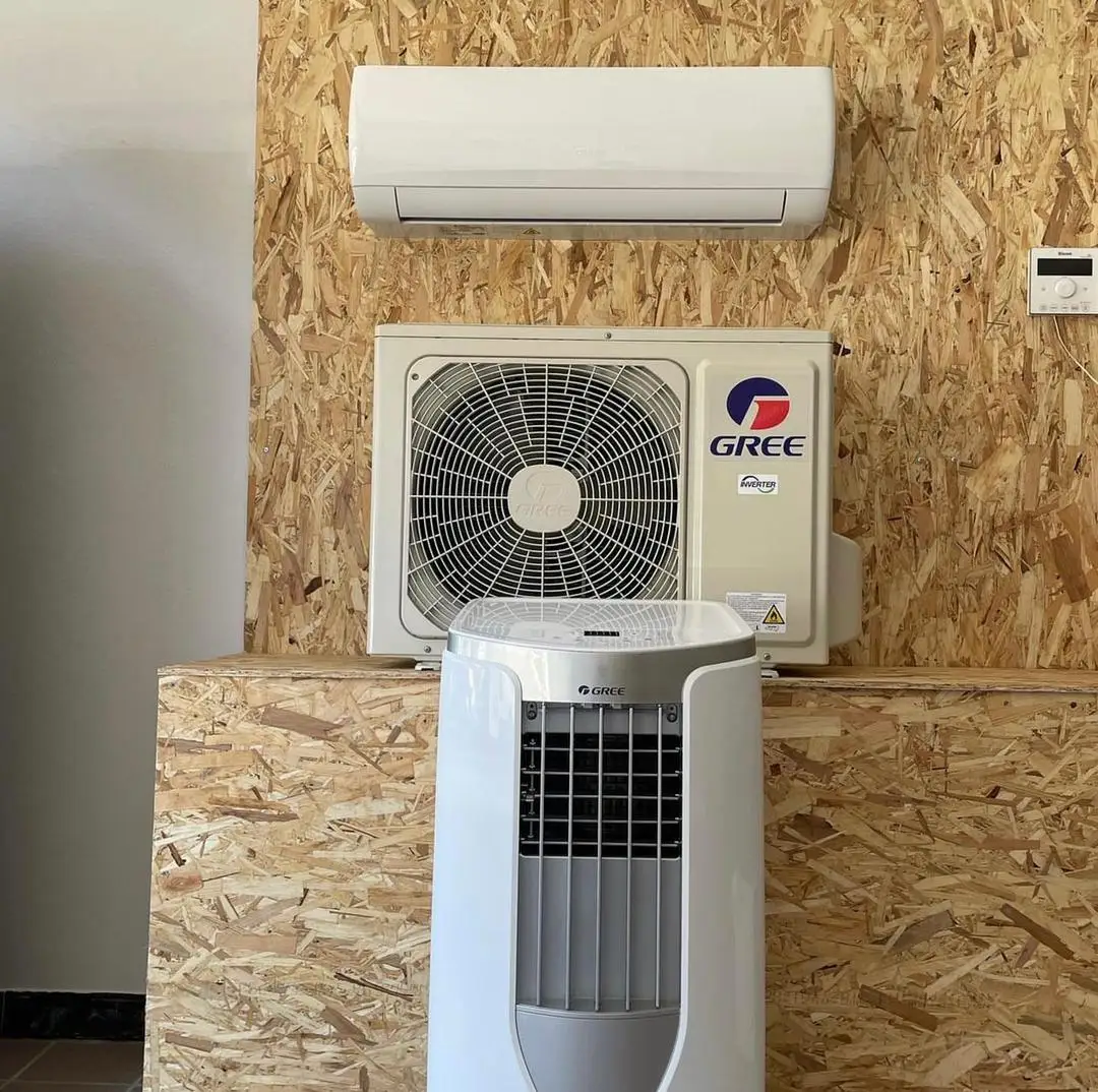 Wholesale  Gree Cooling 12000 18000 24000 Btu AC Split Type AC Unit Gree wall  Inverter Air Conditioner for sale to Australia