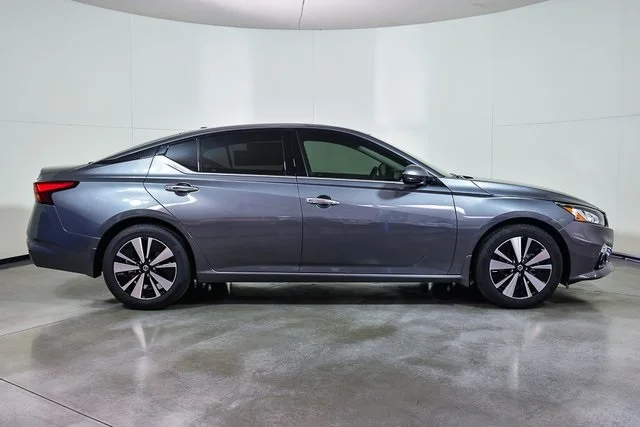 Used Nissax Altima 2.5 SL With Navigation & AWD - 2019 Cheap Adult Car AVAILABLE for Sale Hot Sale