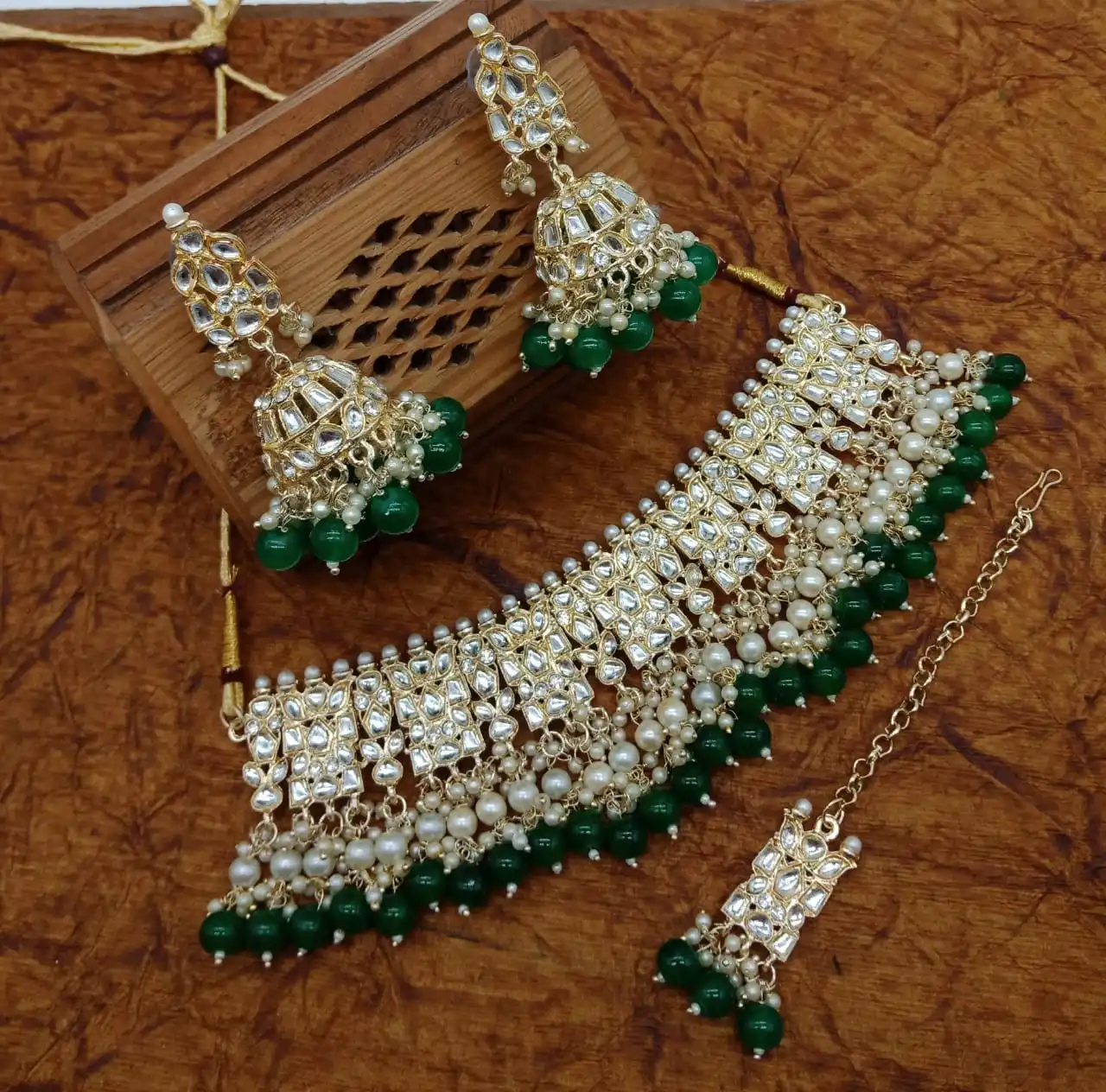 Gold Plating Pearl Jewelry Women Jewelry Set Party Western Wear Wedding Jewelry pearl necklace set with earrings and Mang tikka