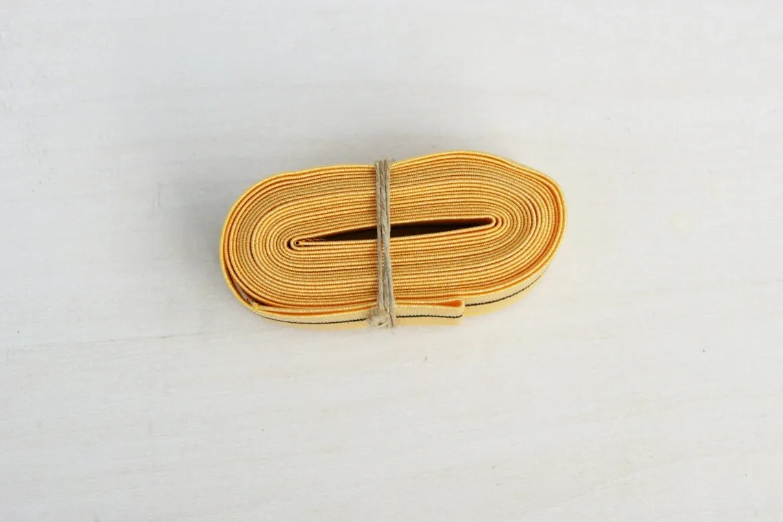 Pakistan Made High Quality 2025 Style 16 mm Gold Black Sleeve Braid Customized 2 Meters Braids with Uniform Effects for Uniforms