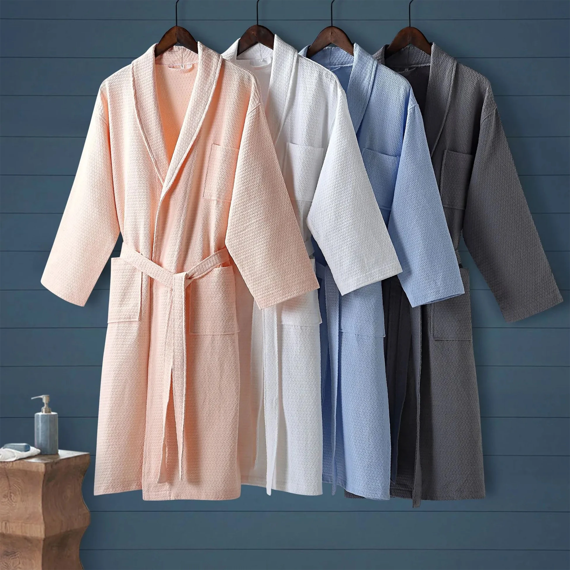 Top Notch Quality Custom 5 Star Hotel Customized Logo Luxury Piped Trim Spa Bath Robe 100% Cotton Waffle Bathrobe