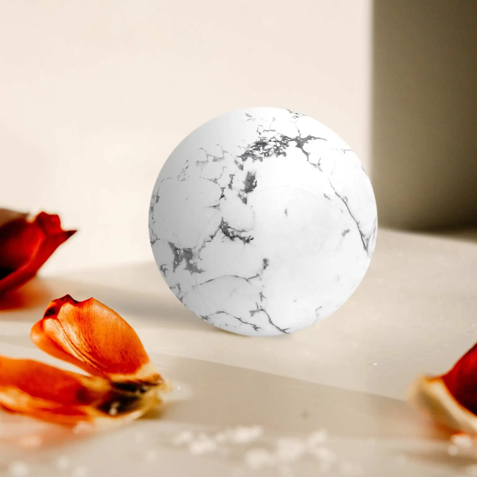 Wholesale High Polished Natural Howlite Sphere Carved Agate Crystal Ball for Meditation Metaphysical and Home Decoration