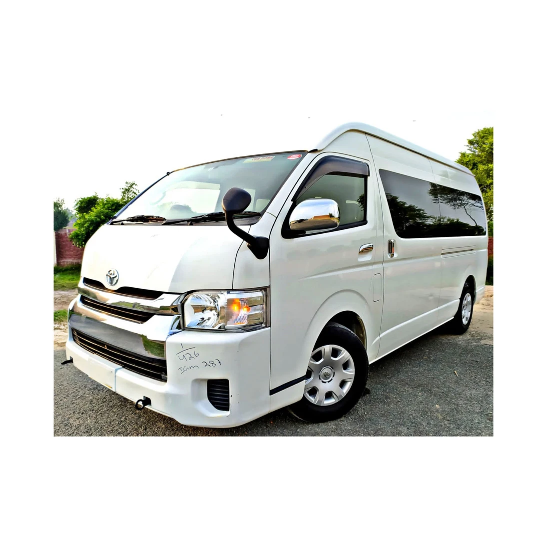 Городские автомобили подержанные Hiace автобус автомобильный 2011 2.7L автоматический Deluxe 13 мест