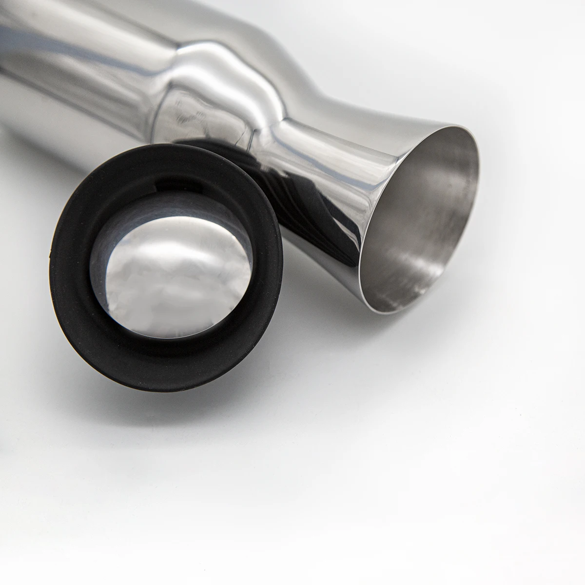 Large Cool Pitcher Water Kettle Jug Carafe with Flow Lid and Spout for cold water tea juice coffee