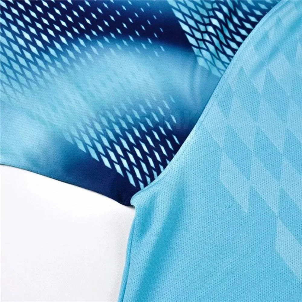 Fully Customized Solid Color Soccer Uniform Premium Quality Bulk Quantity Low MOQ Soccer Uniform For Sports Wear