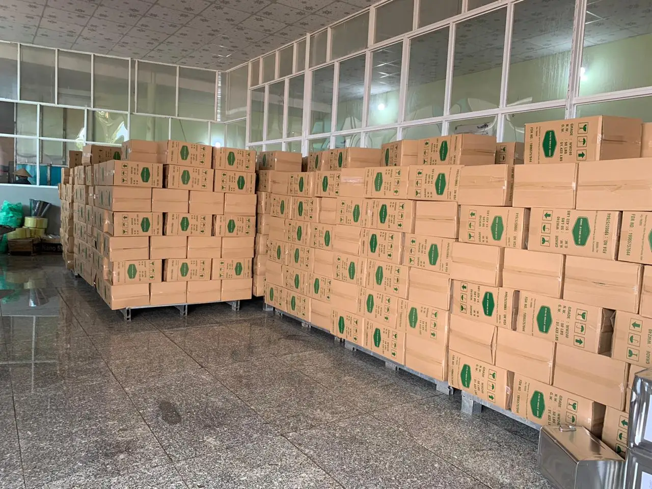 Высококачественные вьетнамские орехи кешью класса WW240 горячий продукт из Вьетнама упаковка по