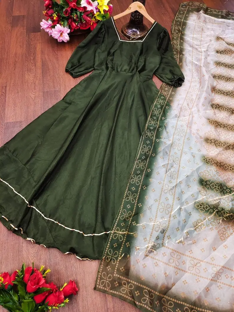 Indian Premium Dark Green Party wear Long Flair wedding Gown With Pluffy Sleeves Women Gown Dress With Organza Dupatta Mehendi