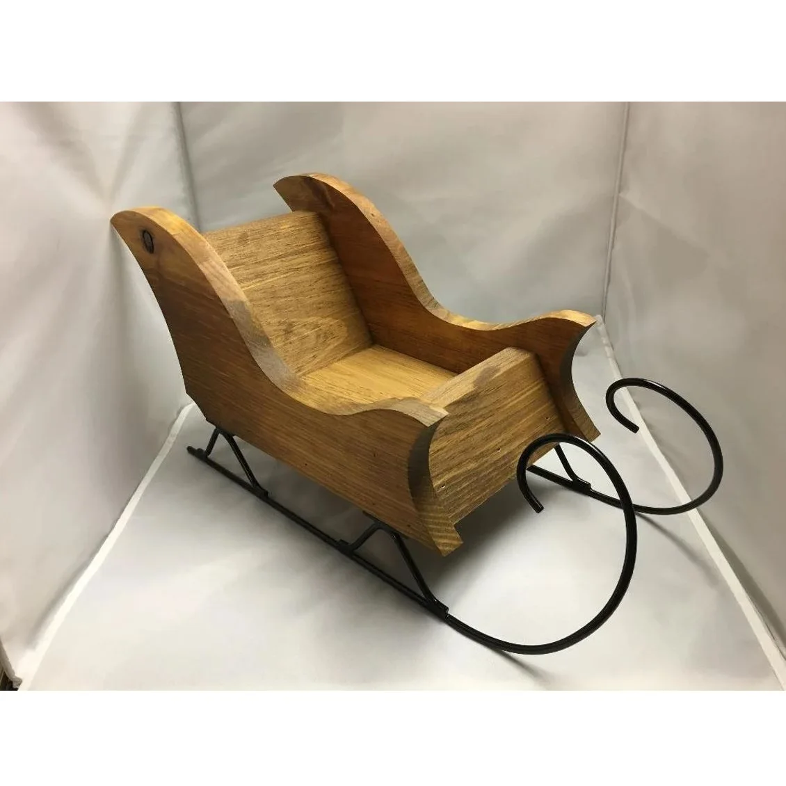Steel wood sleigh for holiday table top sleigh basket Christmas home festival decoration indoor and outdoor decor bulk quantity
