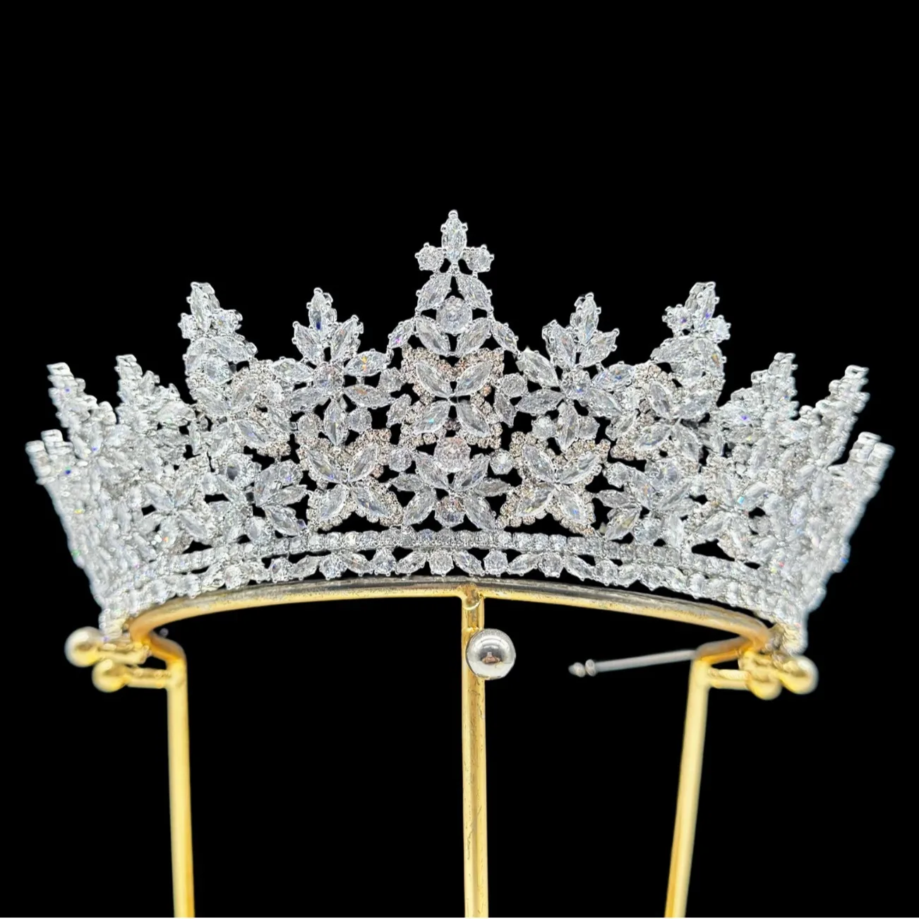 Женская свадебная тиара