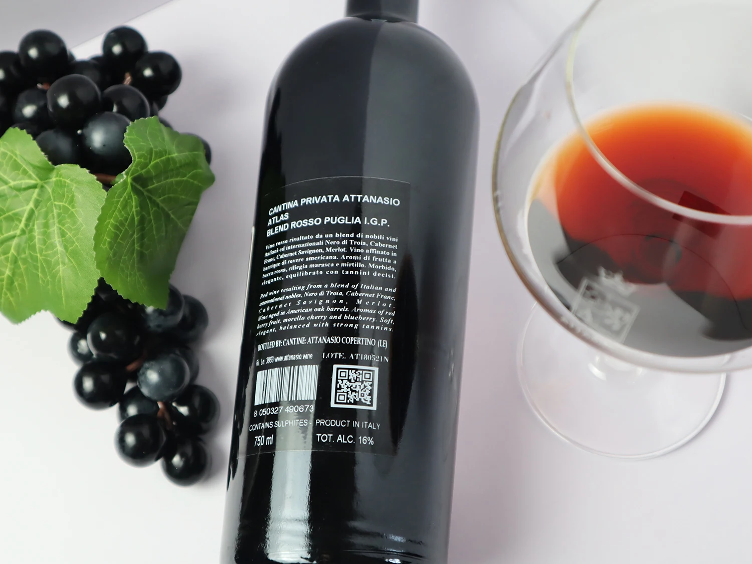 Using for table wine with dry taste grilled dishes flavoring red wine price Attanasio Atlas old Blend Barrique from Italy