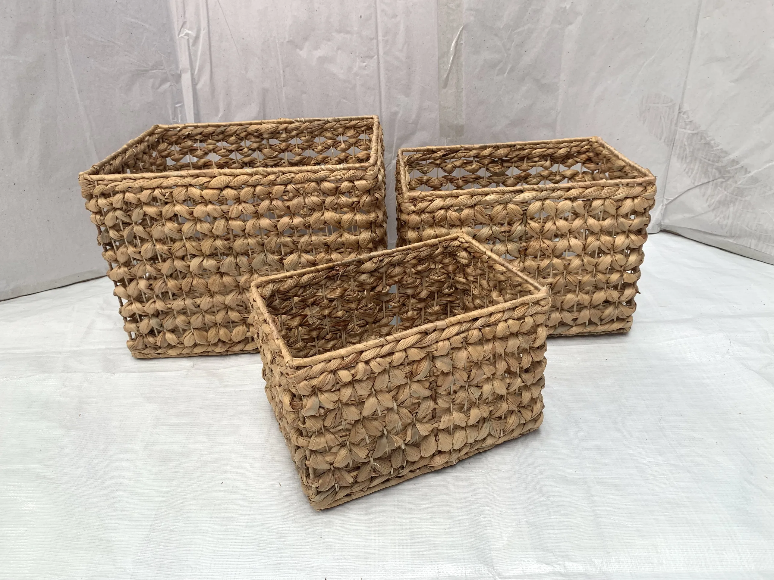 Water Hyacinth Basket with Handles Natural Handwoven Loose Knitted Basket from Water Hyacinth - SISU brand /SWB 02300