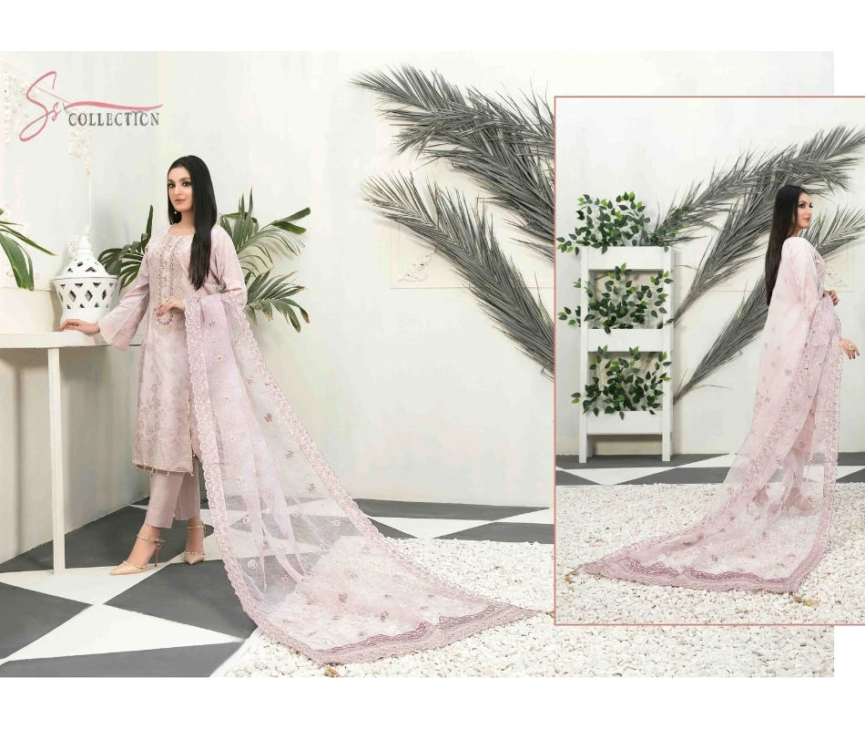 Winter is Coming Catalog Tawakkal SAFIYA Embroidered Karandi 3Pc Custom Stitch Embroidered Banarsi Karandi by SsumairaCollection