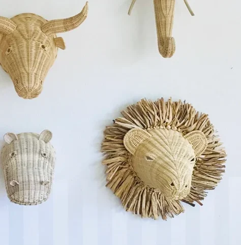 High quality Eco-friendly Weaving Wicker Lion Head Wall Hanging Luxury Decor 2023 made in Vietnam