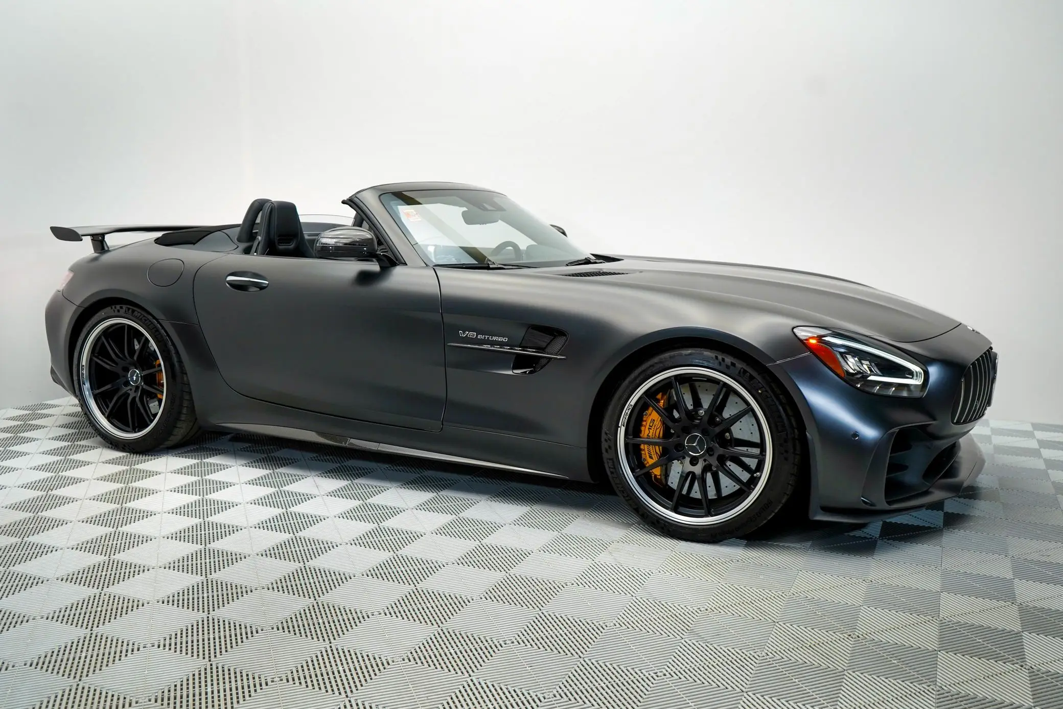 HOT SALES 2020 Merced-ees-AMG GT R Roadster 1 of 750 GT R Roadster Models 577-hp Twin-Turbo V8 Designo Graphite Grey Magno 4.0L