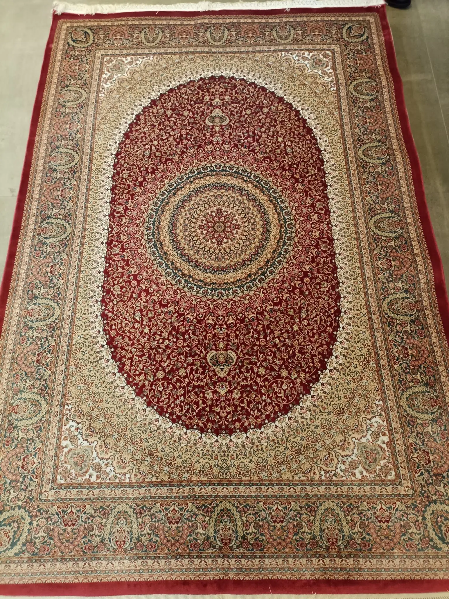 Area Rugs made silk viscose yarn