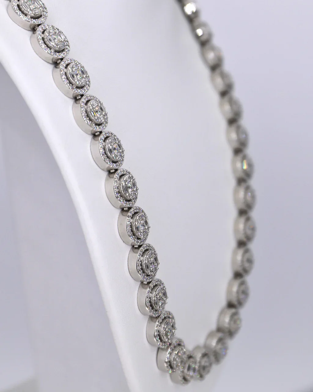Luxury Men and Women Fine Jewelry Round Cluster 13mm Cuban Moissanite Chains for Anniversary Gifting Options