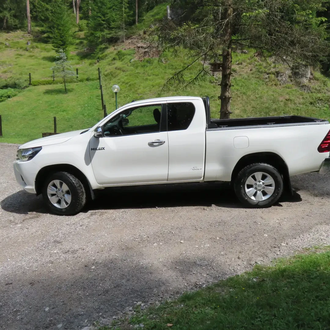 Б/у Одиночная кабина HILUX