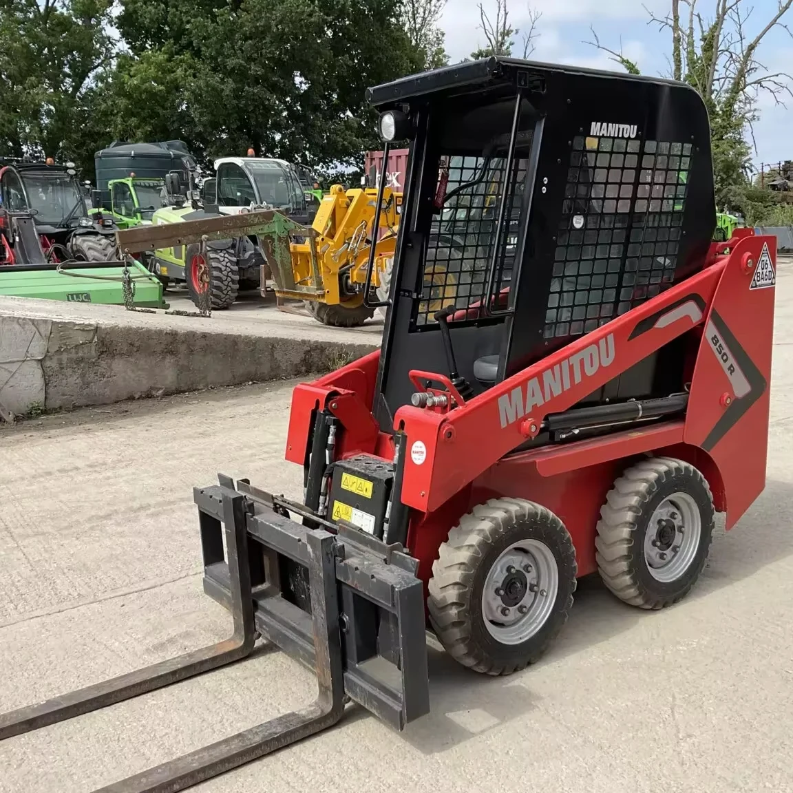 GOOD JCB 205t ECO BACKHOE LOADER FOR SAle