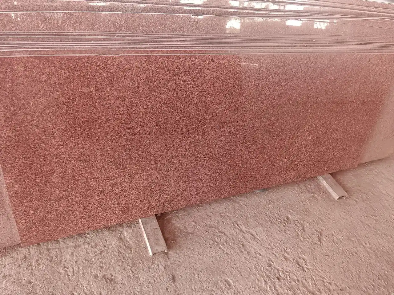 Best Quality Kharda Red Granite Is Extensively Used for In Flooring Wall Cladding Exterior Interior and Also Table Tops