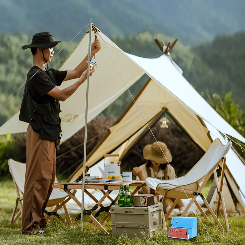 Wholesale 110Wh Portable Solar Power Station Energy Storage Power Supply Lithium Ion Battery with Bubbles for Live Home Outdoor