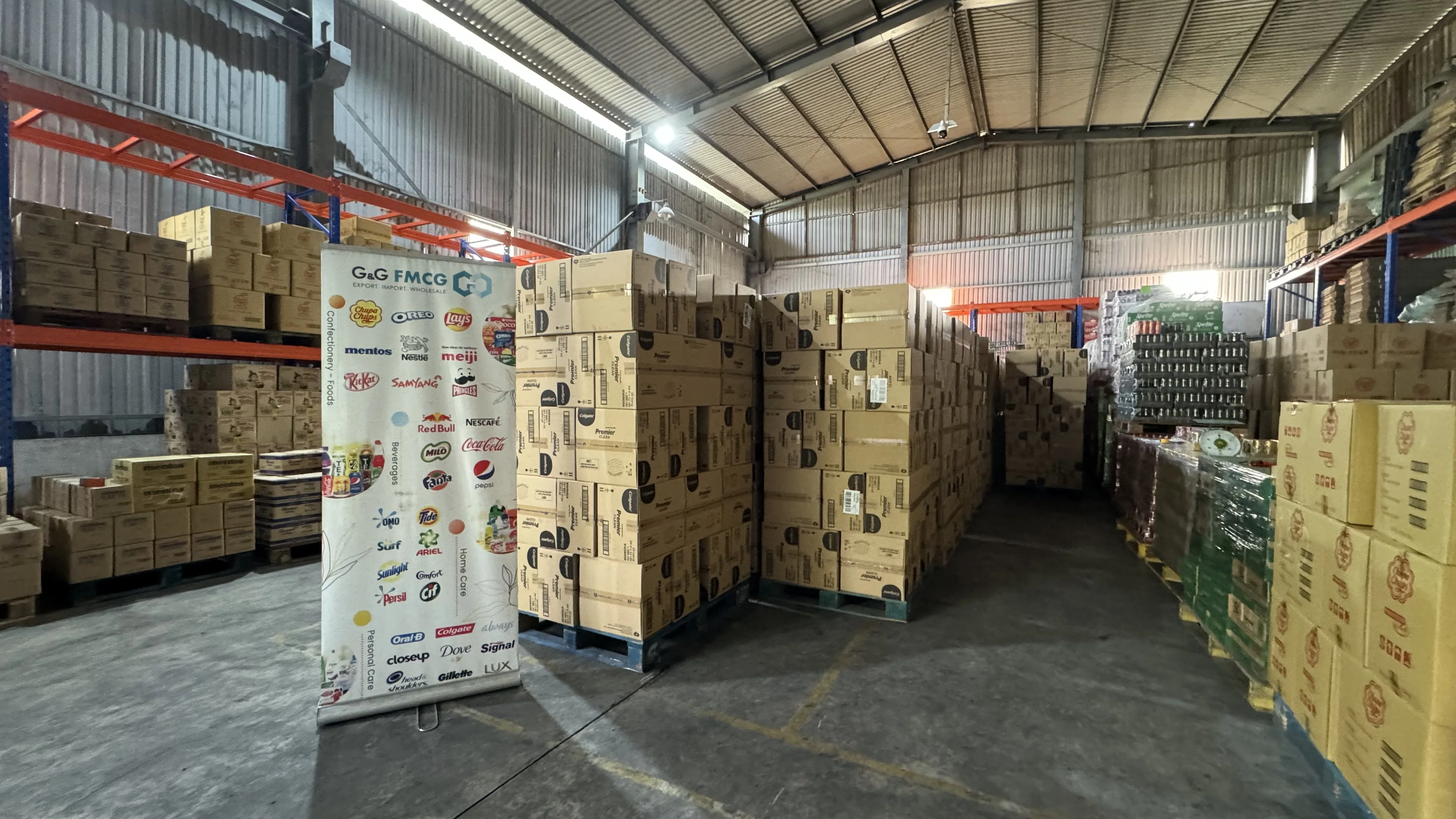 Comfort Essence Ultra Concentrated 7-in-1 Pure Fabric Softener - Hypoallergenic Gentle Formula with Lasting Freshness, 3 Liters