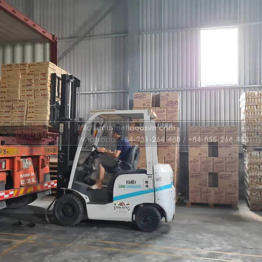 Голия Activ плюс твердая оболочка-это прохладный и мятный вкус/завернутый в уникальный травяной сироп/приносящий освежающее ощущение